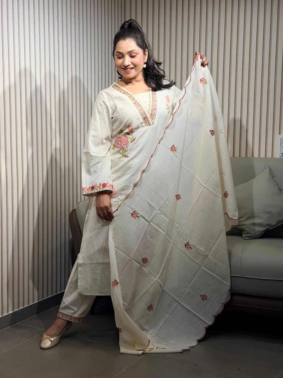 Snow white Dupatta set